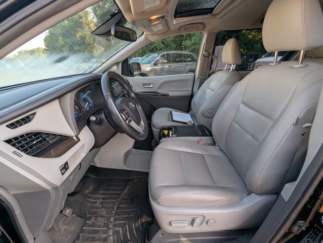 2018 Midnight Black Metallic Toyota Sienna XLE FWD Van