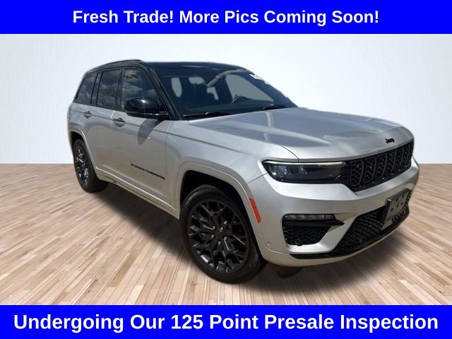Silver 2025 Jeep Grand Cherokee SUV / Crossover Four-Wheel Drive 8-Speed Automatic