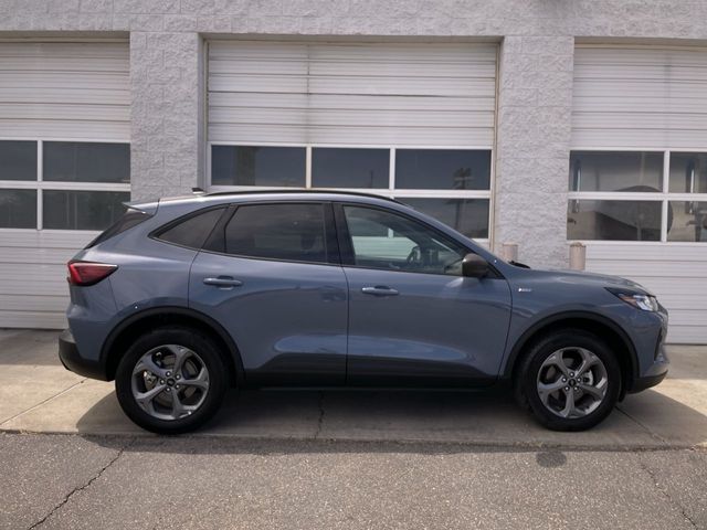 Vapor Blue 2026 Ford Escape ST-Line AWD SUV / Crossover All-Wheel Drive 8-Speed Automatic