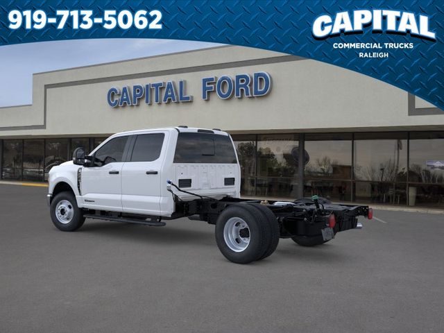 New 2026 Oxford White Ford F-350® XL image 4