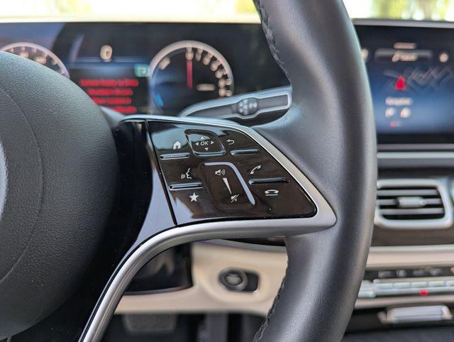 Used 2025 MANUFAKTUR Cardinal Red Metallic Mercedes-Benz GLE 450e image 29