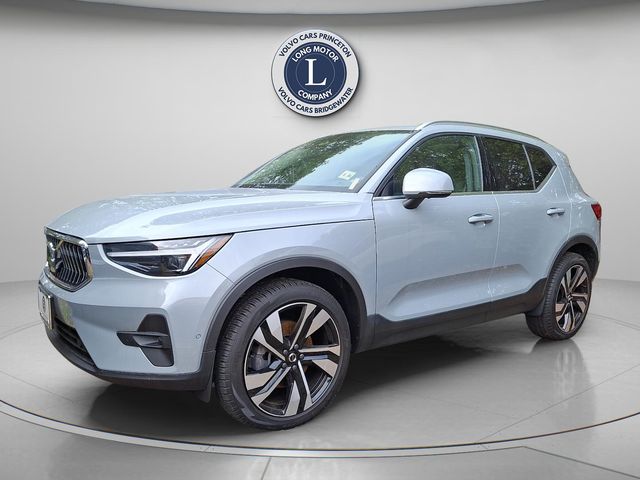 Gray Metallic 2025 Volvo XC40 SUV / Crossover All-Wheel Drive Automatic