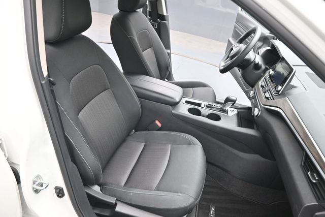 Used 2025 Nissan Altima Sedan