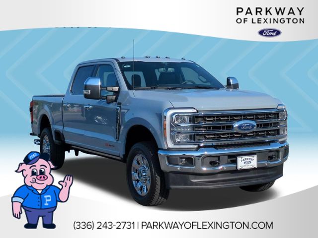 Used 2025 Gray Ford King Ranch image 7
