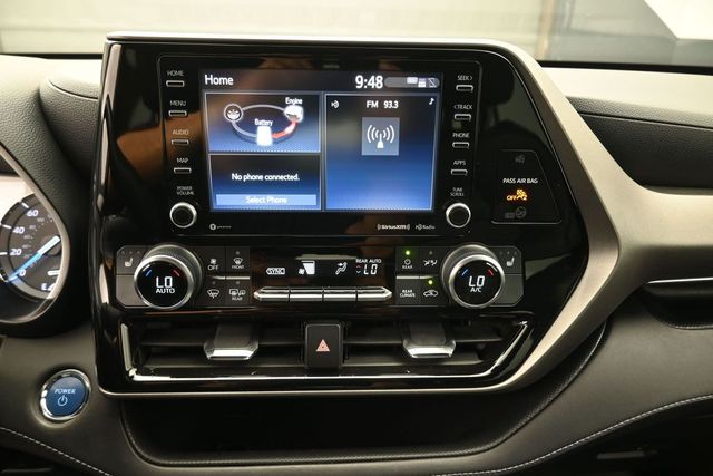 Used 2022 Toyota Highlander Hybrid SUV
