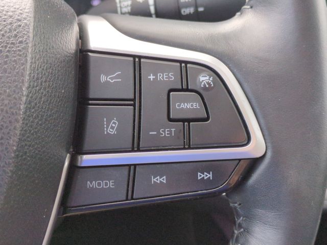 Used 2023 Beige Toyota XLE image 17