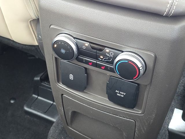 2023 Ford Explorer Platinum:B02247