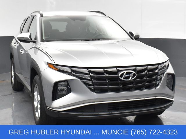 Shimmering Silver 2022 Hyundai Tucson SUV / Crossover All-Wheel Drive 8-Speed Automatic