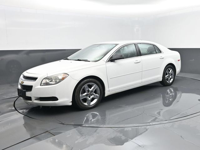 Summit White 2012 Chevrolet Malibu Sedan Front-Wheel Drive 6-Speed Automatic Overdrive