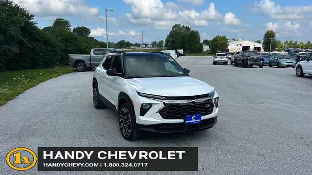 White (Iridescent Pearl Tricoat) 2026 Chevrolet Trailblazer SUV / Crossover Four-Wheel Drive 9-Speed Automatic