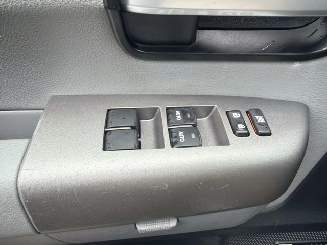2013 Toyota Sequoia - Image 21