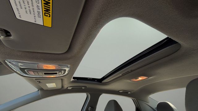 Used 2025 Gray Hyundai SEL Convenience image 19