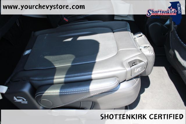 Used 2024 Chrysler Pacifica Van