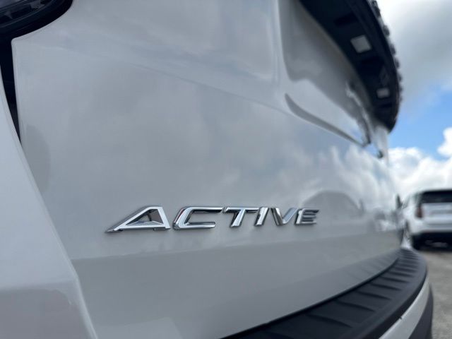 2025 Ford Explorer Active:B02485