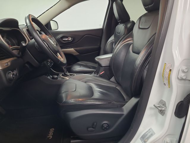 2017 – Jeep – Cherokee