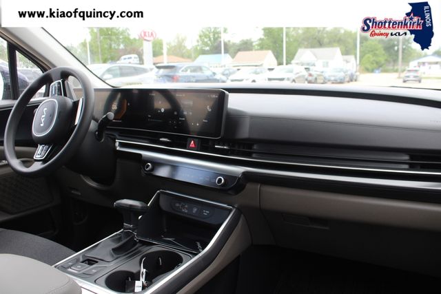 New 2026 Kia Carnival MPV Van