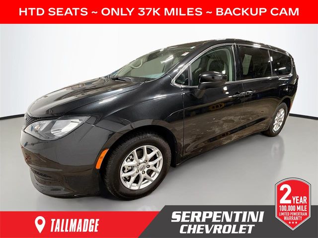 2022 Chrysler Voyager LX FWD