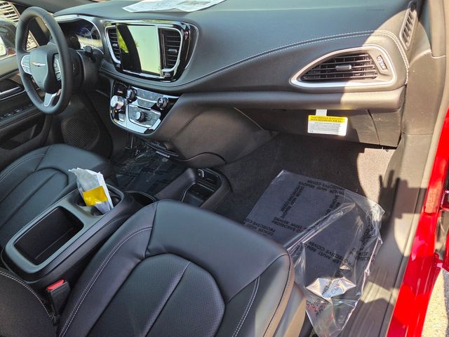 New 2026 Red Chrysler Select image 15