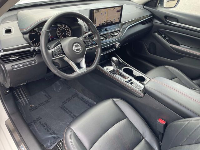 2024 Nissan Altima 2.0 SR 11