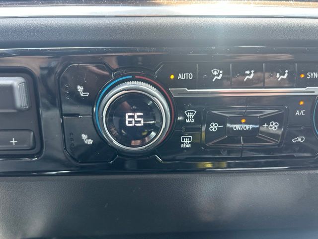 Used 2022 Blue Chevrolet RST image 11