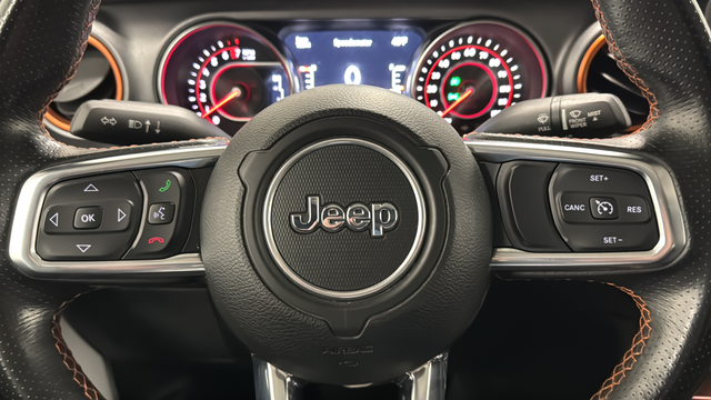 Used 2021 Bright White Clearcoat Jeep Mojave image 16