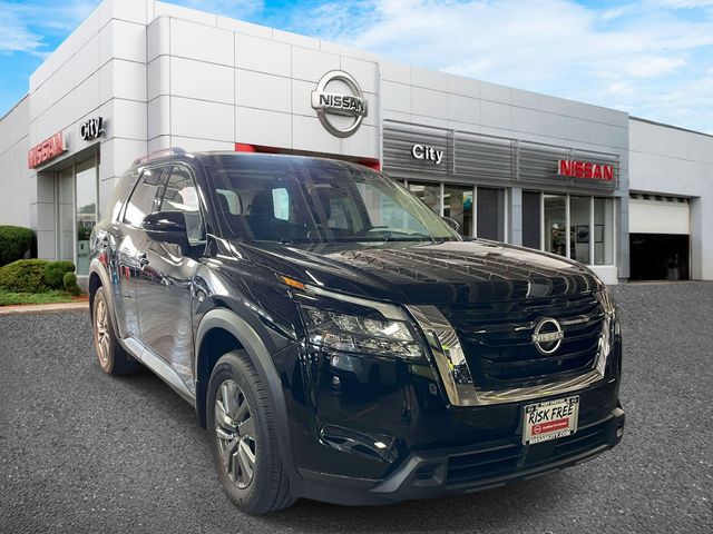 Super Black 2024 Nissan Pathfinder SV 4WD SUV / Crossover All-Wheel Drive 9-Speed Automatic
