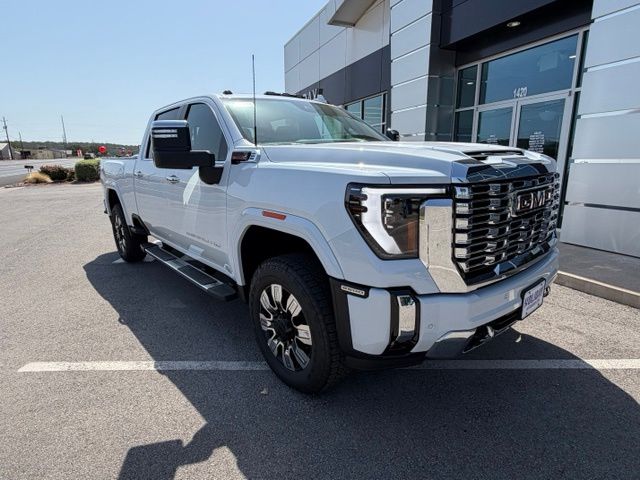 Glacier White 2026 GMC Sierra 2500HD Pickup Truck Four-Wheel Drive Automatic