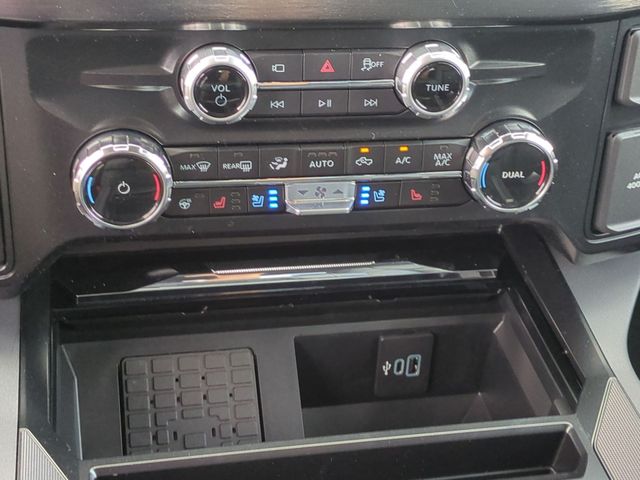 New 2026 Agate Black Metallic Ford F-350® Lariat® image 27