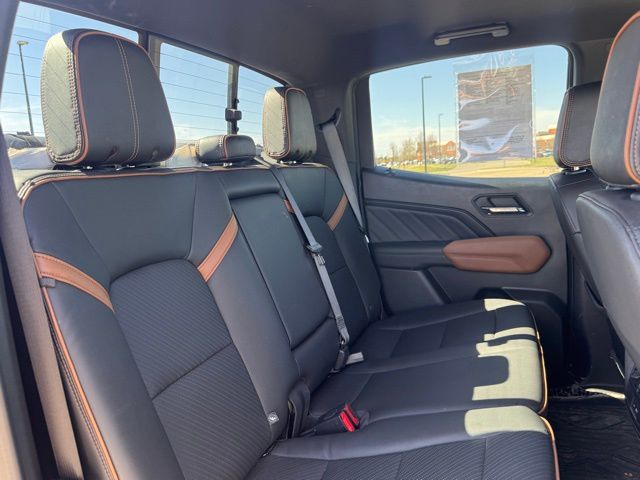 2023 GMC Canyon 4WD Crew Cab Short Box AT4