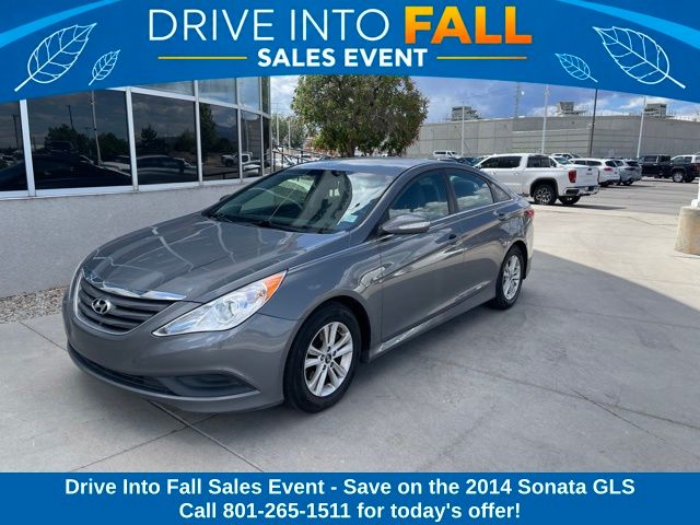 Harbor Gray Metallic 2014 Hyundai Sonata Sedan Front-Wheel Drive 6-Speed Automatic
