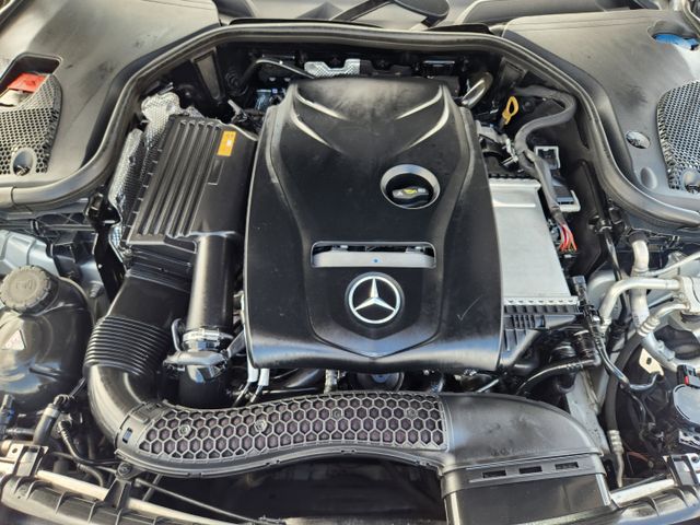 2017 Iridium Silver Metallic Mercedes-Benz E-Class E 300 RWD Sedan