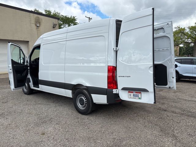 2025 Mercedes-Benz Sprinter 2500 Cargo 144 WB photo