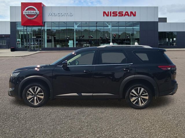 Used 2024 Nissan Pathfinder SUV