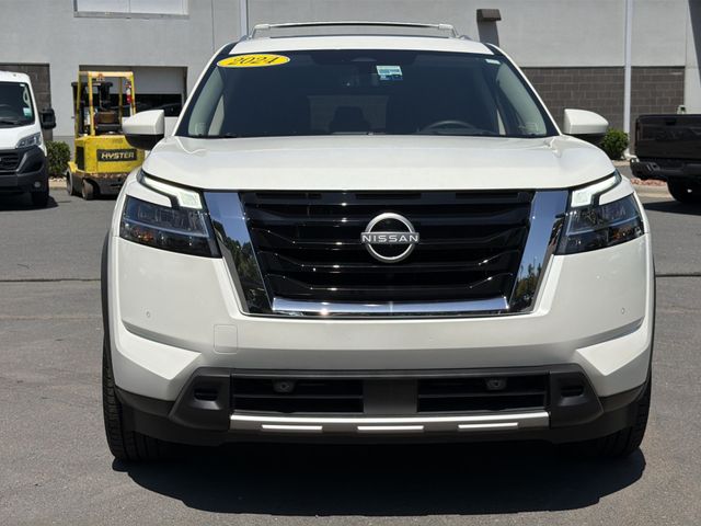 Used 2024 White Nissan Platinum image 16