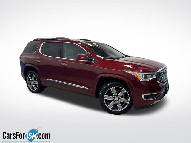 2017 GMC Acadia Denali's photo