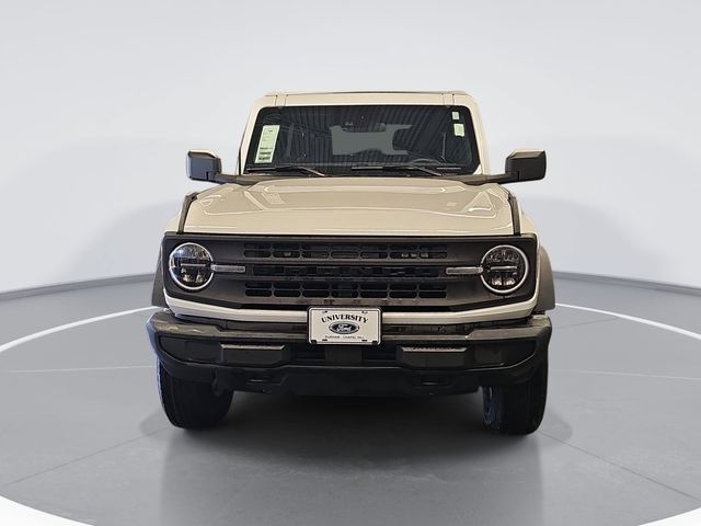 Used 2021 White Ford Base image 8