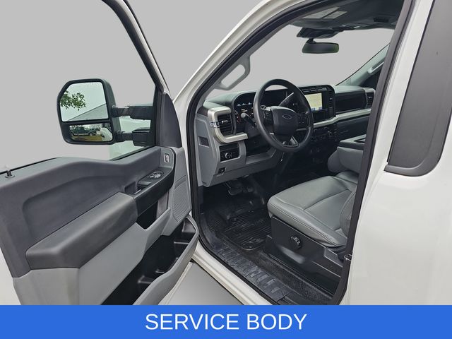 Used 2023 White Ford XL image 17