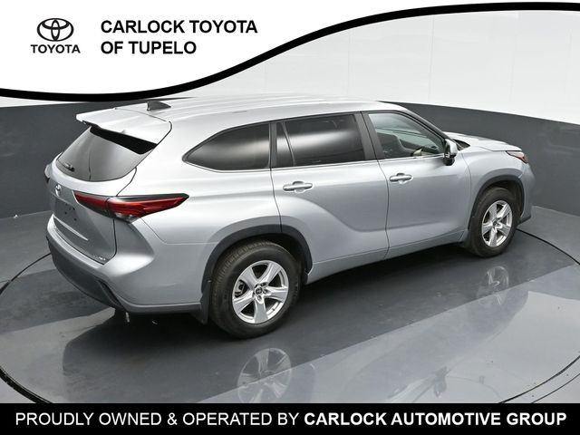 2023 Toyota Highlander LE 31