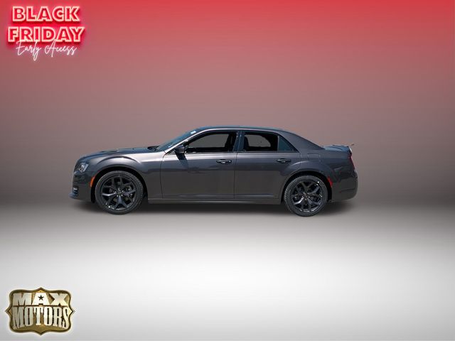 2023 Chrysler 300 S 4