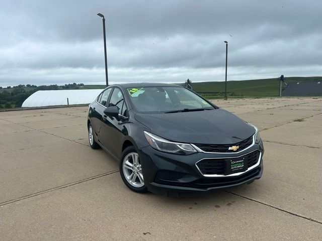 Gray (Graphite Metallic) 2018 Chevrolet Cruze Sedan Front-Wheel Drive 6-Speed Automatic