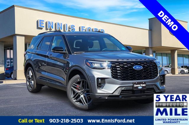 2025 Ford Explorer ST-Line 1