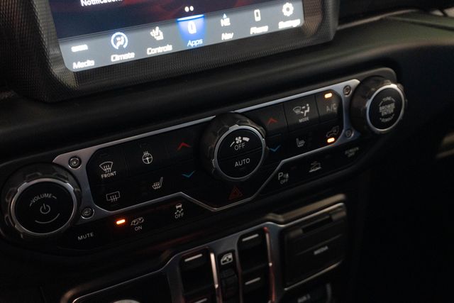 Used 2023 Jeep Wrangler SUV