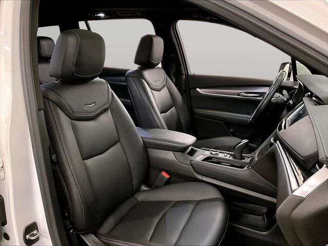 2023 Cadillac XT6 Luxury - 6