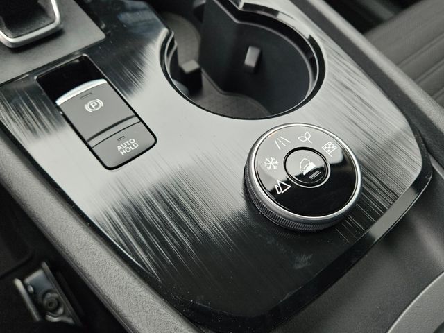 New 2026 White Nissan Rock Creek image 23