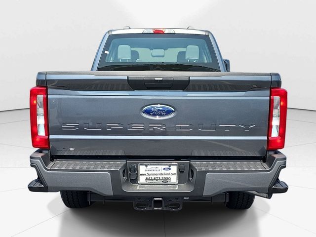 New 2026 Gray Ford XL image 4