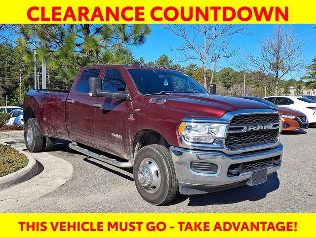 2021 RAM 3500 Tradesman Crew Cab LB DRW 4WD