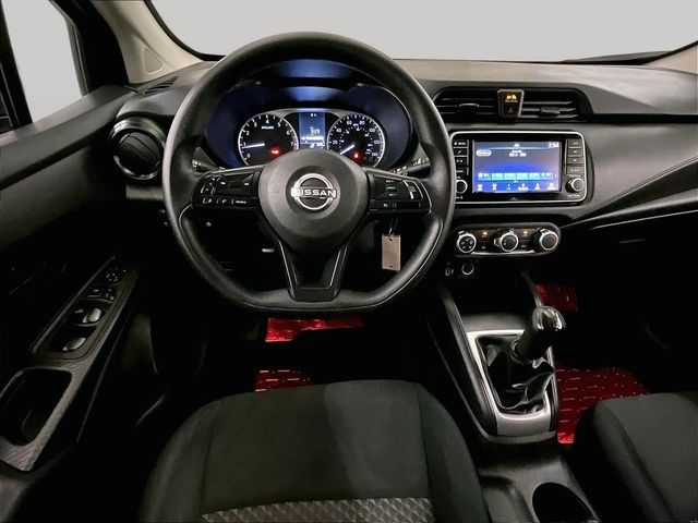 2023 Nissan Versa 1.6 S - 4