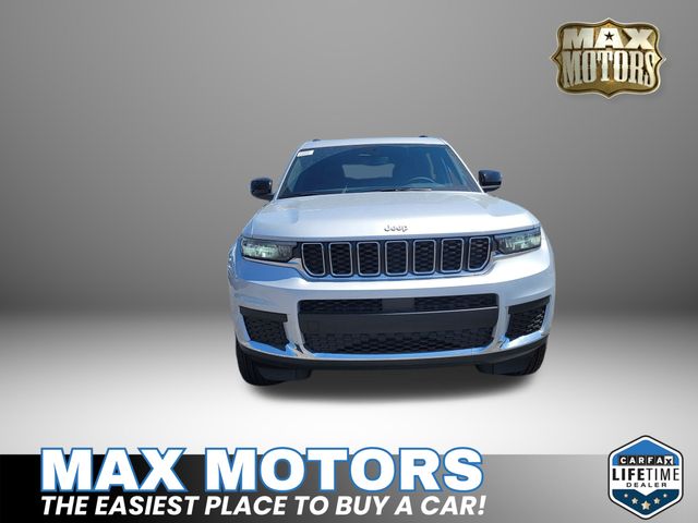 2024 Jeep Grand Cherokee L Laredo 2