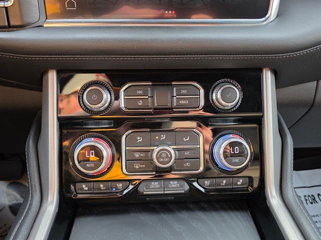 2022 GMC Yukon XL 4WD Denali