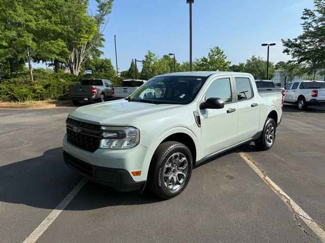 2022 Ford Maverick XLT photo